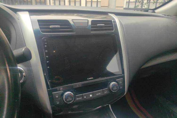 Used Nissan Teana 2015 2.0L XL Upper Champions League Tech Edition Audio And AC Panel
