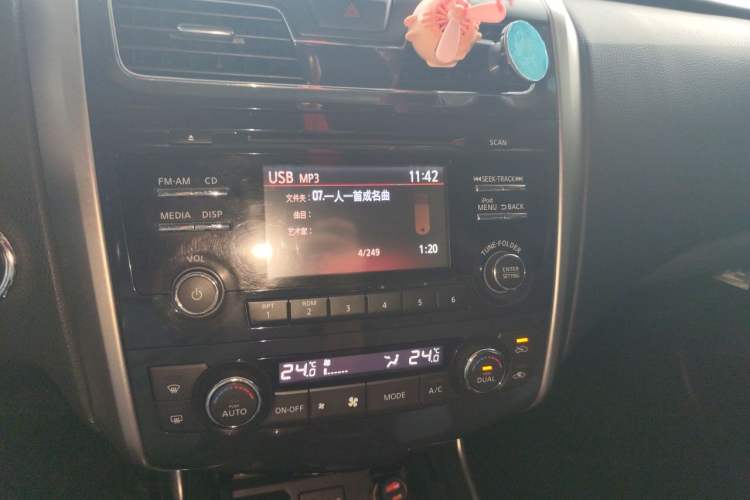 Used Nissan Teana 2015 2.0L XL Upper Champions League Tech Edition Audio And AC Panel