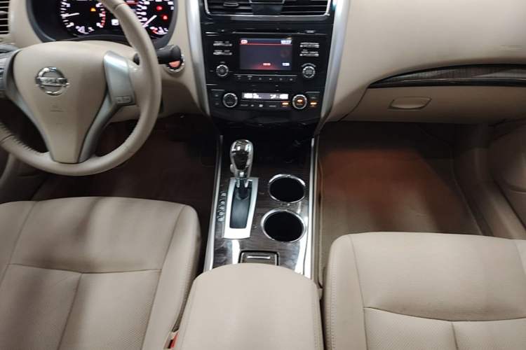Used Nissan Teana 2015 2.0L XL Upper Champions League Tech Edition Audio And AC Panel