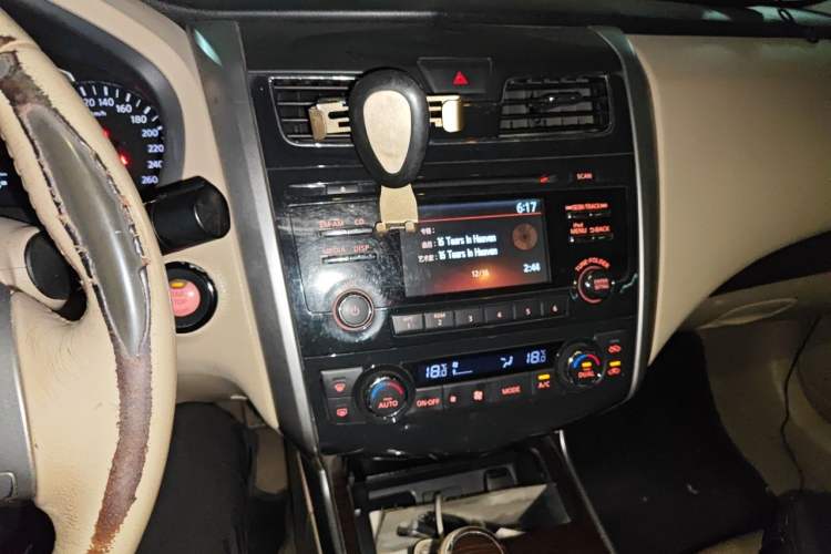 Used Nissan Teana 2015 2.0L XL-Sporty UEFA Champions League Edition Audio And AC Panel