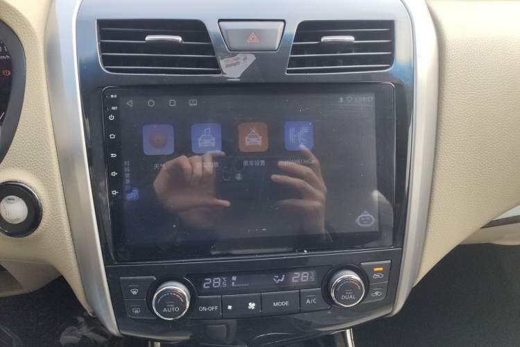 Used Nissan Teana 2015 2.0L XL Upper Champions League Tech Edition Audio And AC Panel