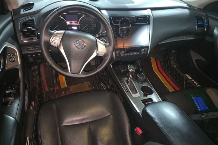 Used Nissan Teana 2015 2.0L XL Upper Champions League Tech Edition Center Console
