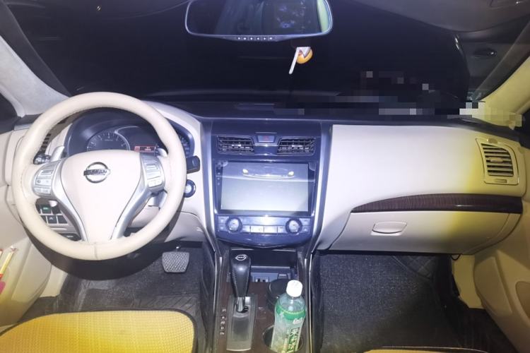 Used Nissan Teana 2015 Duke 2.5L XV Champions League Glory Edition Center Console