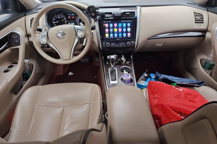 Used Nissan Teana 2015 Duke 2.5L XV Champions League Glory Edition Center Console