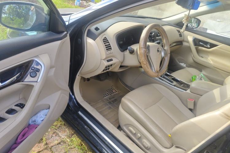 Used Nissan Teana 2015 2.0L XL-Sporty UEFA Champions League Edition Driver Seat
