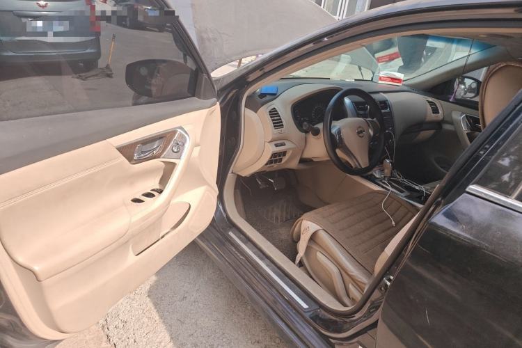 Used Nissan Teana 2015 2.0L XE-Sporty Champions League Sports Edition Driver Seat