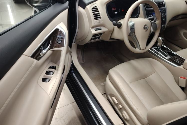 Used Nissan Teana 2015 2.0L XL Upper Champions League Tech Edition Driver Seat