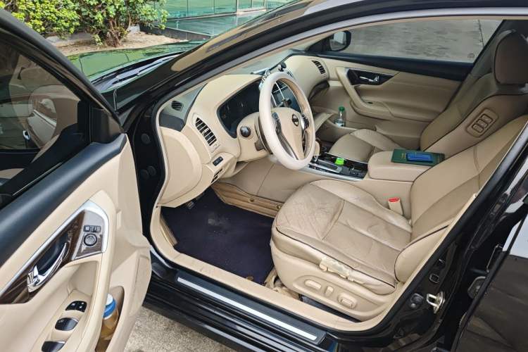 Used Nissan Teana 2015 Duke 2.5L XV Champions League Glory Edition Driver Seat