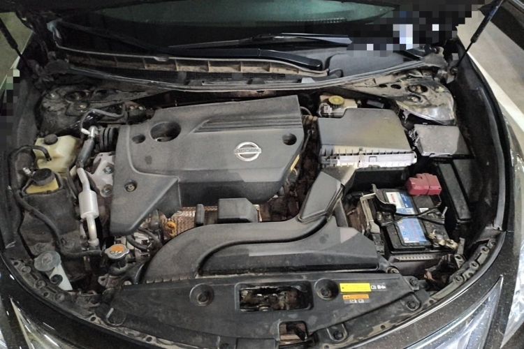 Used Nissan Teana 2015 Duke 2.5L XV-VIP Champions League Prestige Edition Engine Bay
