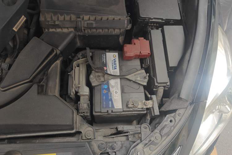 Used Nissan Teana 2015 Duke 2.5L XV Champions League Glory Edition Engine Bay Left