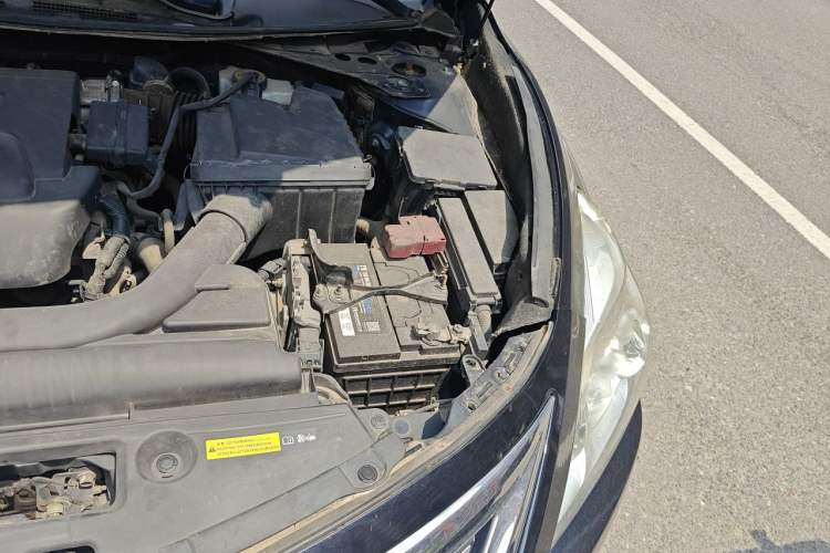 Used Nissan Teana 2015 2.0L XL Upper Champions League Tech Edition Engine Bay Left