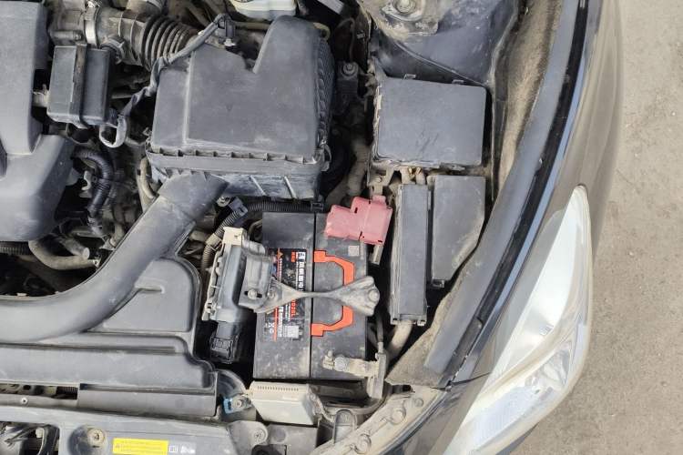 Used Nissan Teana 2015 2.0L XL Upper Champions League Tech Edition Engine Bay Left