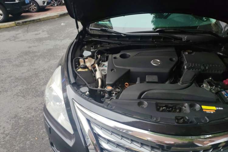 Used Nissan Teana 2015 Duke 2.5L XV Champions League Glory Edition Engine Bay Right