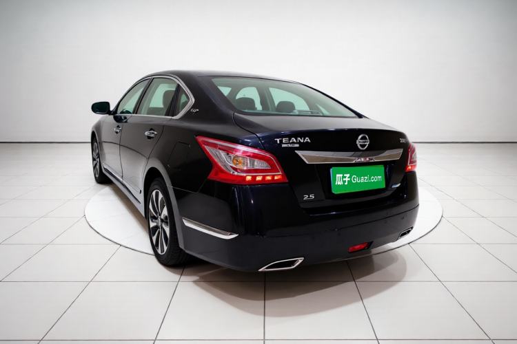 Used Nissan Teana 2015 Duke 2.5L XV-VIP Champions League Prestige Edition Exterior 3