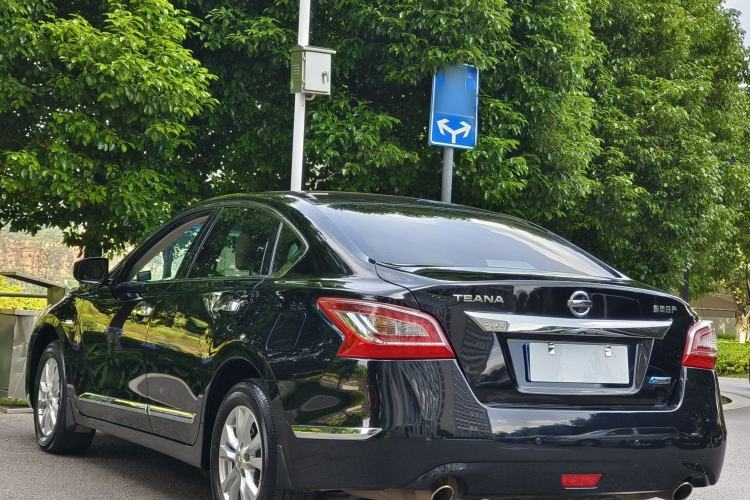 Used Nissan Teana 2015 2.0L XL-Sporty UEFA Champions League Edition Exterior 5
