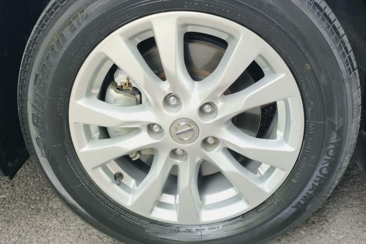 Used Nissan Teana 2015 2.0L XL-Sporty UEFA Champions League Edition Exterior 6