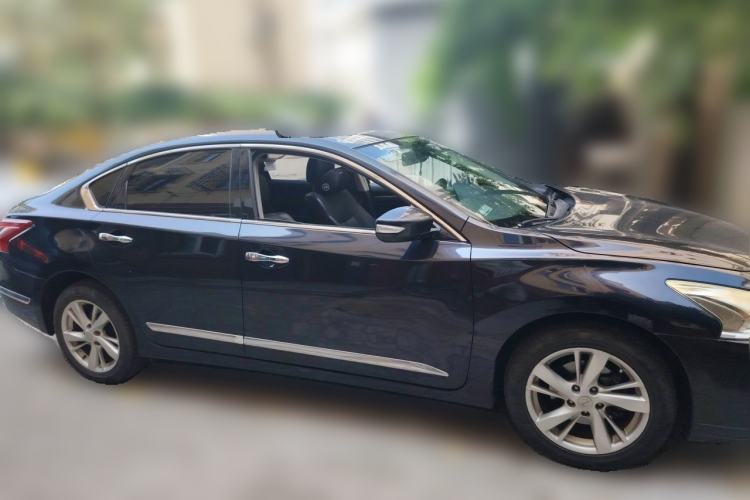 Used Nissan Teana 2015 2.5L XL Upper Champions League Tech Edition Front Right 45 Deg