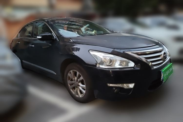 Used Nissan Teana 2015 2.0L XL-Sporty UEFA Champions League Edition Front Right 45 Deg
