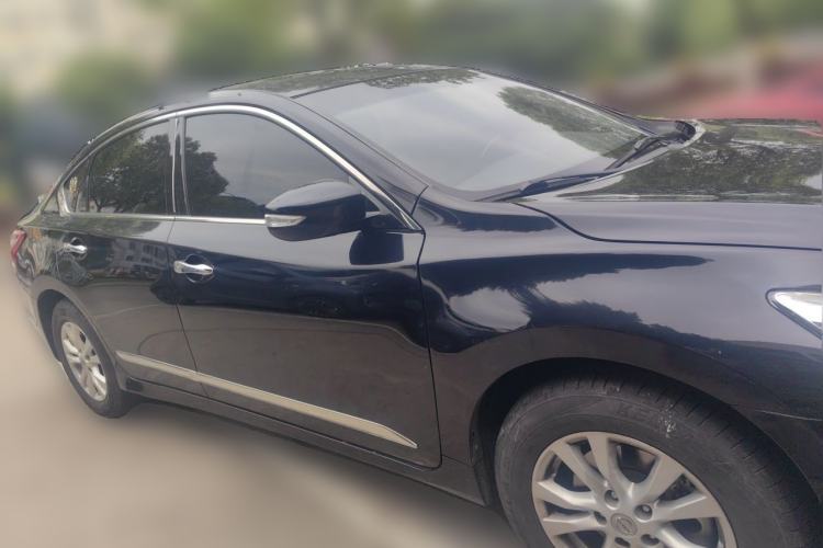 Used Nissan Teana 2015 2.0L XL Upper Champions League Tech Edition Front Right 45 Deg