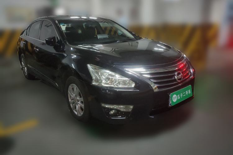 Used Nissan Teana 2015 2.0L XL Upper Champions League Tech Edition Front Right 45 Deg