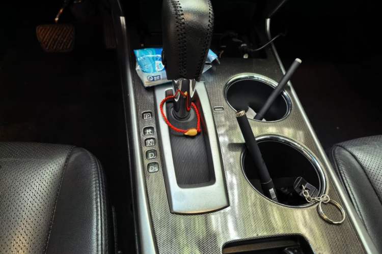 Used Nissan Teana 2015 2.0L XL-Sporty UEFA Champions League Edition Gear Lever