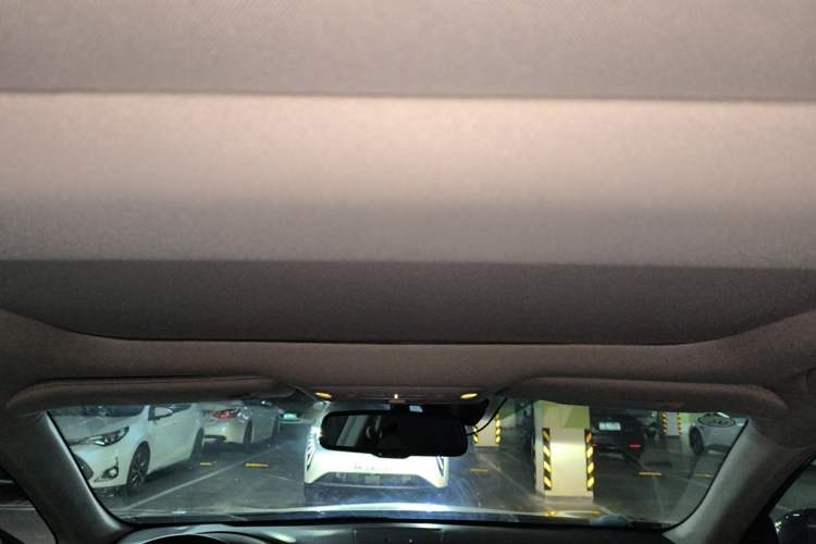 Used Nissan Teana 2015 Duke 2.5L XV-VIP Champions League Prestige Edition Headliner