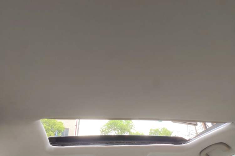 Used Nissan Teana 2015 2.0L XE-Sporty Champions League Sports Edition Headliner