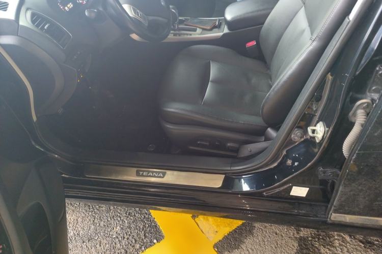 Used Nissan Teana 2015 2.0L XL Upper Champions League Tech Edition Left Front Seat