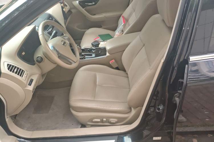 Used Nissan Teana 2015 2.0L XL Upper Champions League Tech Edition Left Front Seat