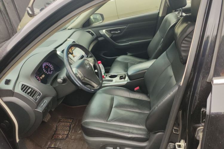 Used Nissan Teana 2015 2.0L XL Upper Champions League Tech Edition Left Front Seat