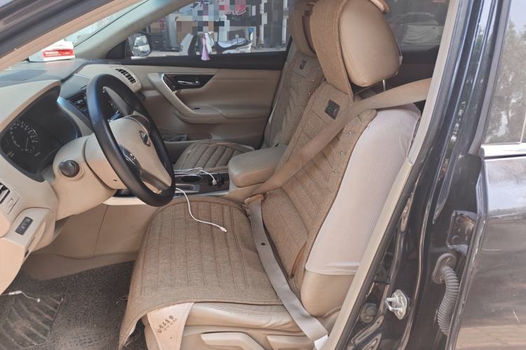 Used Nissan Teana 2015 2.0L XE-Sporty Champions League Sports Edition Left Front Seat