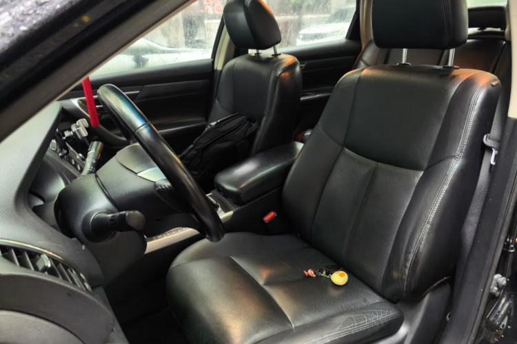 Used Nissan Teana 2015 2.0L XL-Sporty UEFA Champions League Edition Left Front Seat