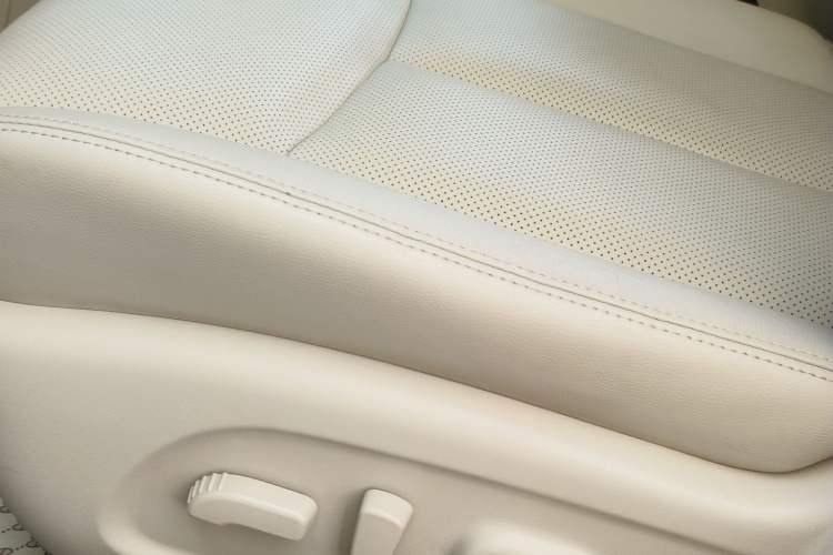 Used Nissan Teana 2015 2.0L XL-Sporty UEFA Champions League Edition Left Front Seat