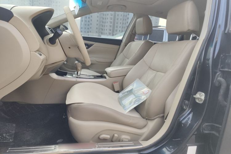 Used Nissan Teana 2015 2.0L XL Upper Champions League Tech Edition Left Front Seat