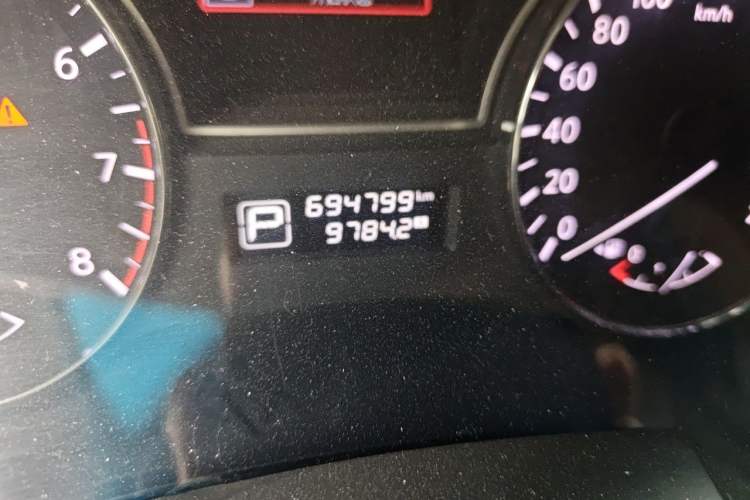Used Nissan Teana 2015 Duke 2.5L XV Champions League Glory Edition Odometer Close Up