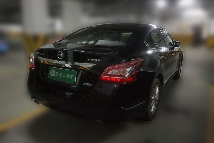 Used Nissan Teana 2015 2.0L XL Upper Champions League Tech Edition Rear Right 45 Deg