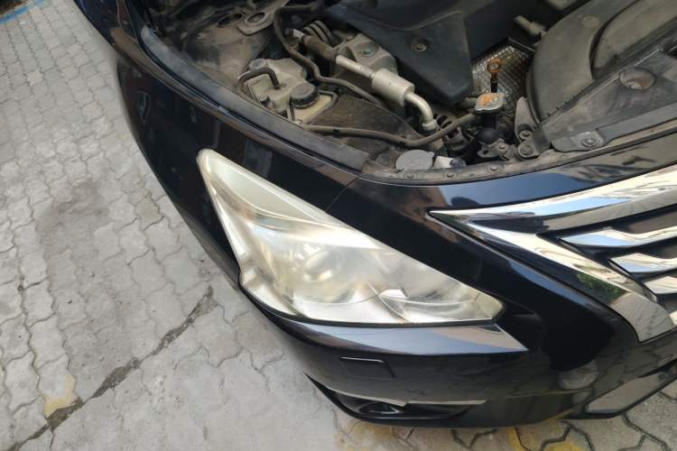 Used Nissan Teana 2015 2.5L XL Upper Champions League Tech Edition Right Front Headlight