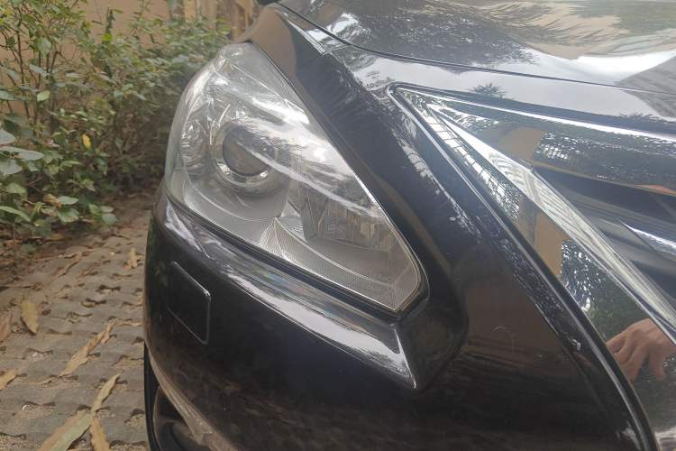 Used Nissan Teana 2015 Duke 2.5L XV Champions League Glory Edition Right Front Headlight