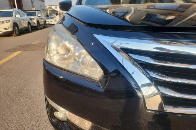 Used Nissan Teana 2015 2.0L XL Upper Champions League Tech Edition Right Front Headlight