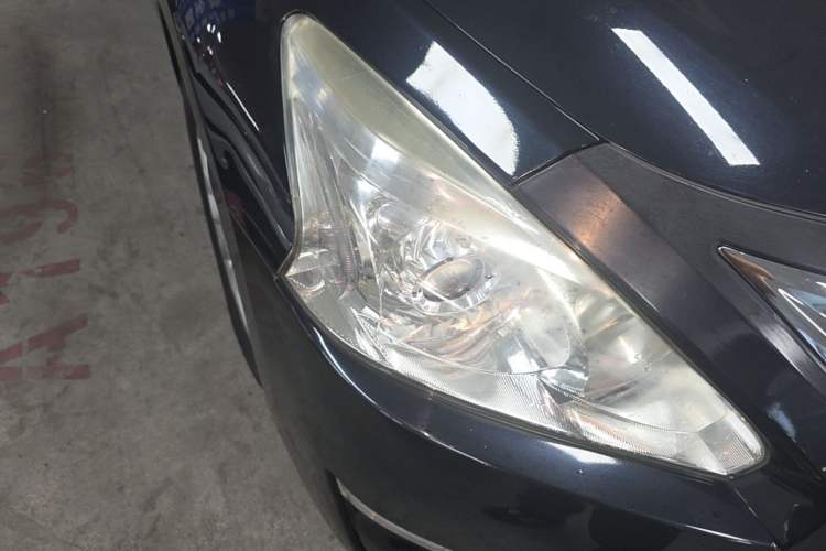 Used Nissan Teana 2015 2.0L XL Upper Champions League Tech Edition Right Front Headlight