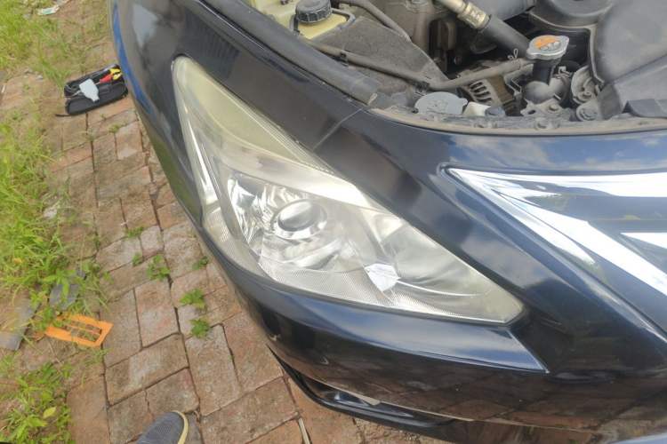 Used Nissan Teana 2015 2.0L XL-Sporty UEFA Champions League Edition Right Front Headlight