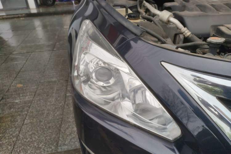 Used Nissan Teana 2015 2.0L XE-Sporty Champions League Sports Edition Right Front Headlight