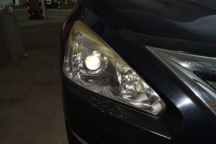 Used Nissan Teana 2015 2.0L XL Upper Champions League Tech Edition Right Front Headlight