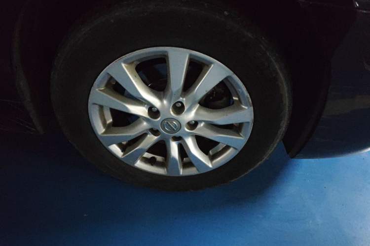 Used Nissan Teana 2015 2.0L XL Upper Champions League Tech Edition Right Front Wheel Hub