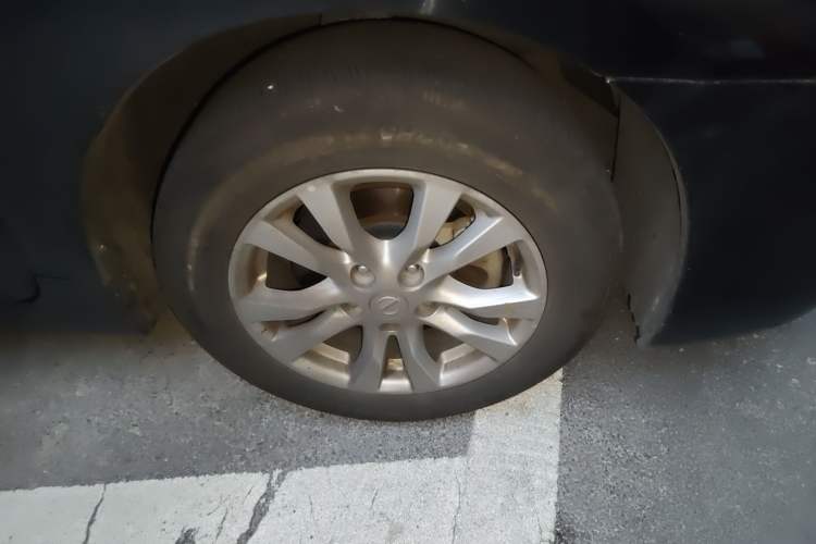 Used Nissan Teana 2015 2.0L XL-Sporty UEFA Champions League Edition Right Front Wheel Hub