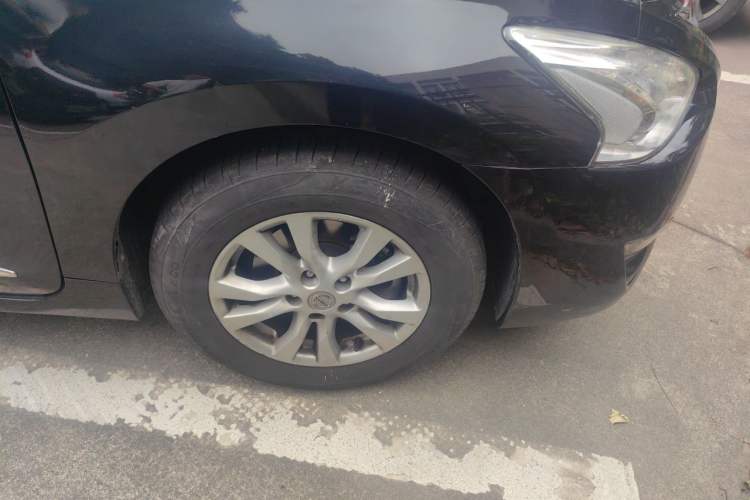 Used Nissan Teana 2015 2.0L XL Upper Champions League Tech Edition Right Front Wheel Hub