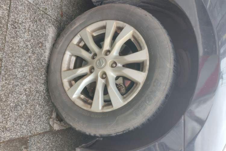 Used Nissan Teana 2015 2.0L XE-Sporty Champions League Sports Edition Right Front Wheel Hub