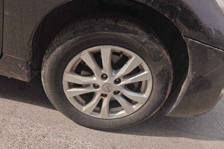 Used Nissan Teana 2015 2.0L XE-Sporty Champions League Sports Edition Right Front Wheel Hub
