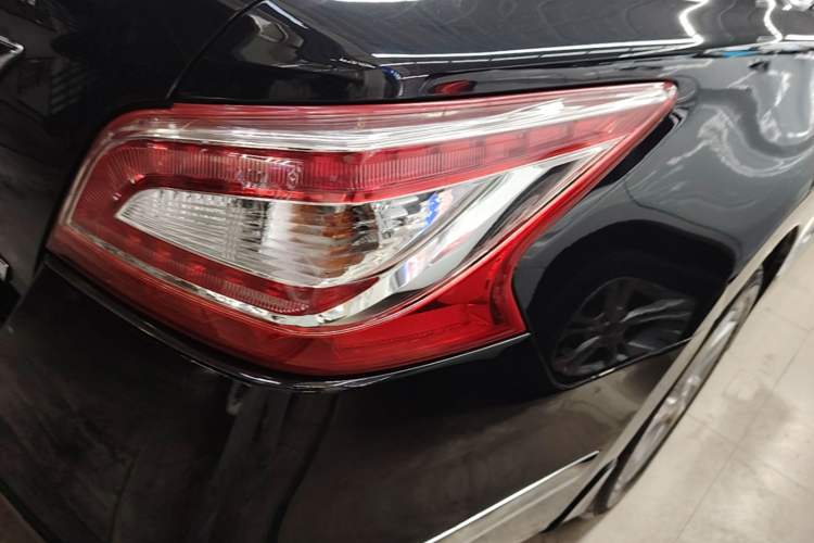 Used Nissan Teana 2015 2.0L XL Upper Champions League Tech Edition Right Rear Taillight