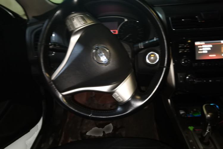Used Nissan Teana 2015 2.0L XL Upper Champions League Tech Edition Steering Wheel